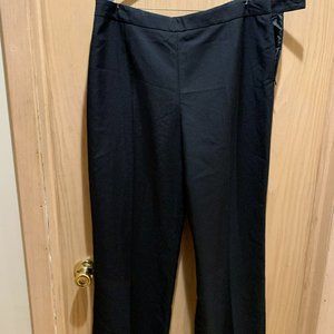 Le Suit Women's Black Flat Front ~~ Side Zipper Straight Dress Pants